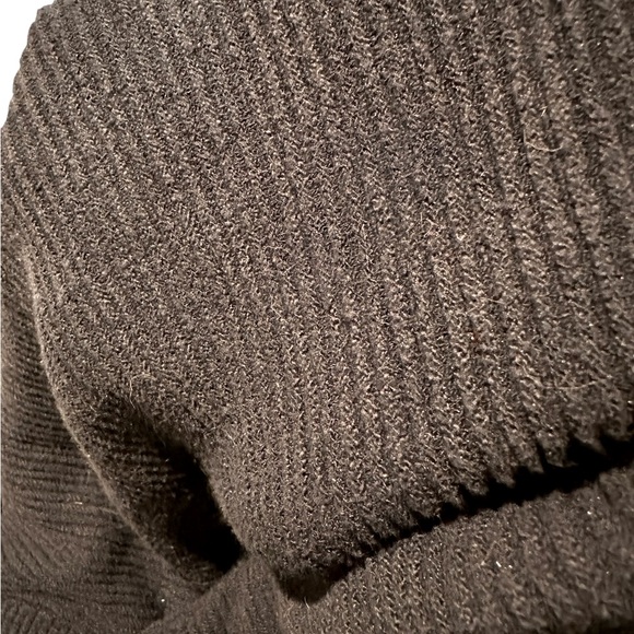 Loft Ribbed V-Neck Relaxed Fit Pullover Long Sleeve Sweater Navy, size S - Picture 3 of 6